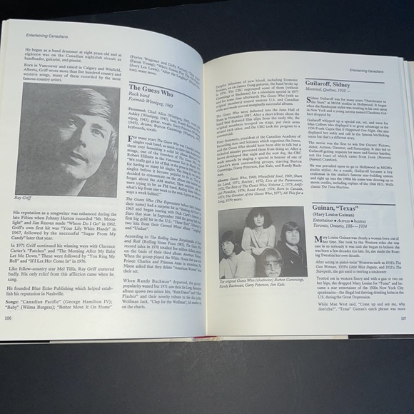 Entertaining Canadians Canada’s International Stars 1900-1988 Ed Gould Book - Picture 6 of 15